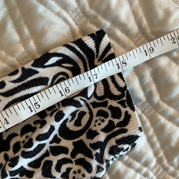 Talbots Black and White Print Fine Knit Sweater with 3/4 Sleeves in Size 1X - Picture 8 of 9